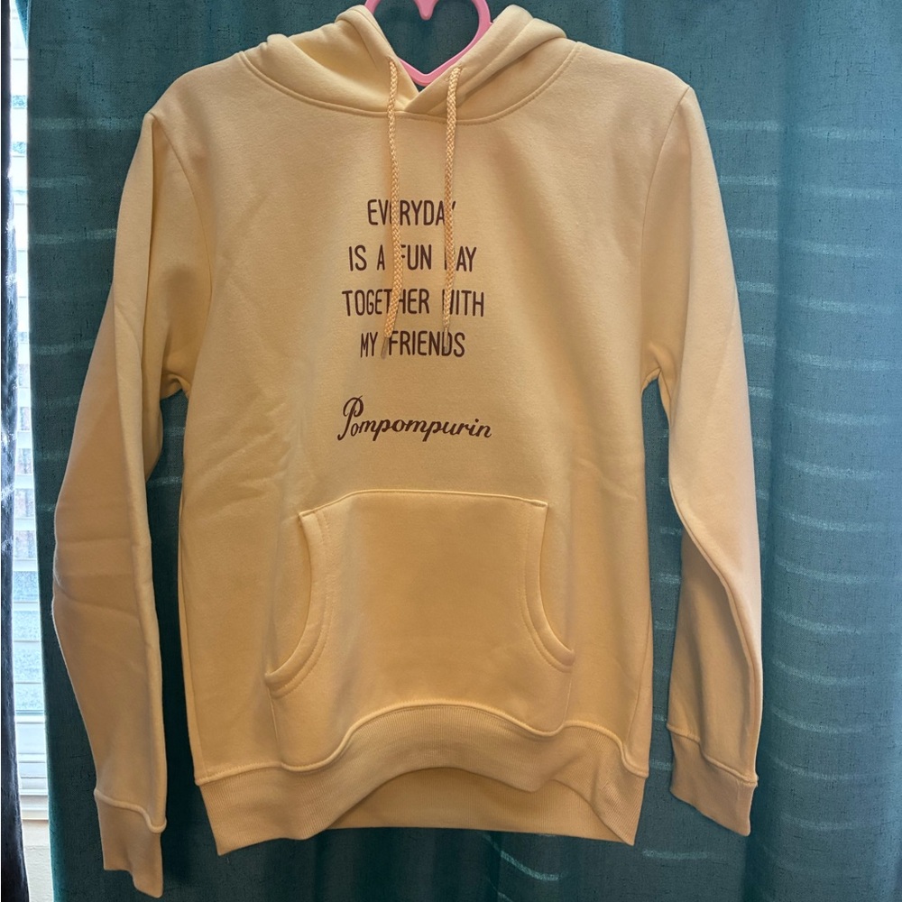 Pom Pom Purin yellow Hoodie - Picture 2 of 9